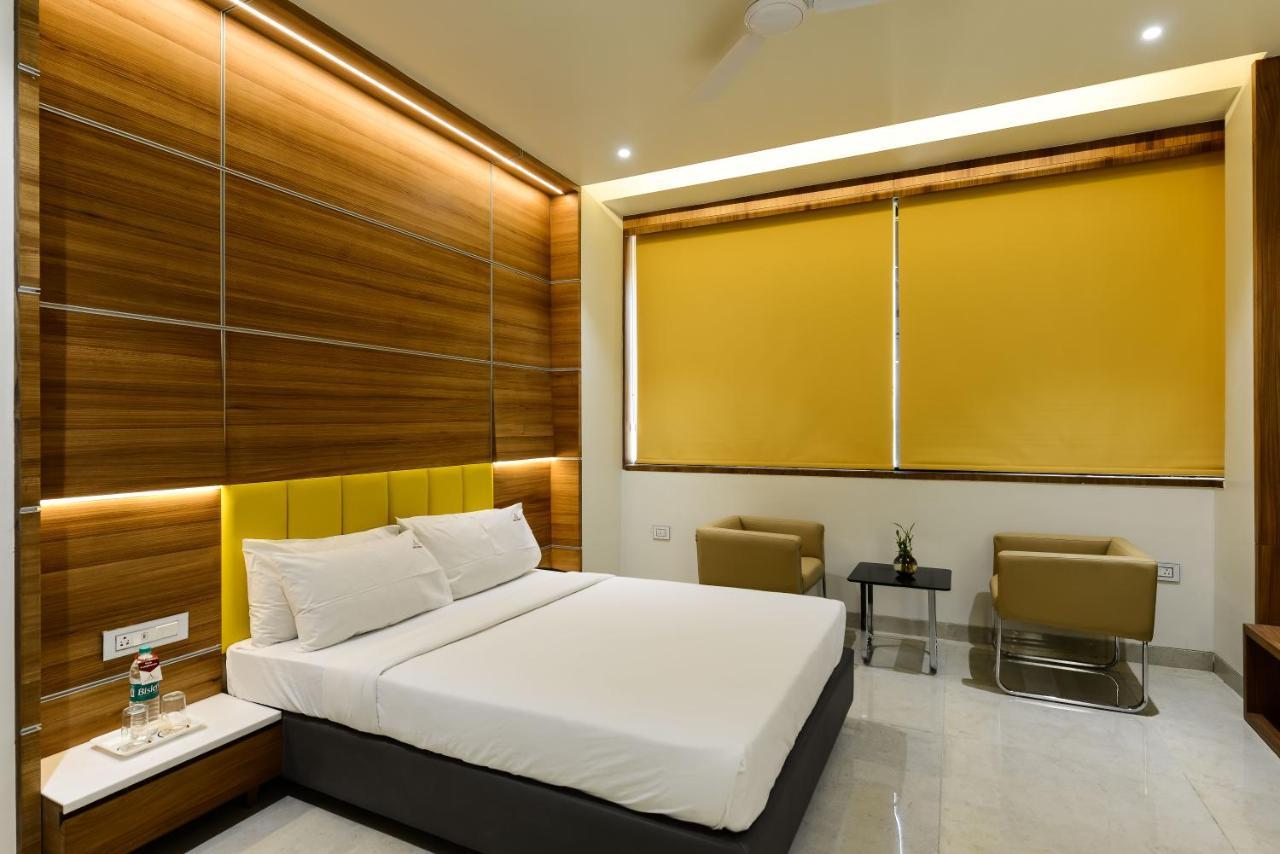 The Hubstreet Hotel,Bhopal Exterior photo